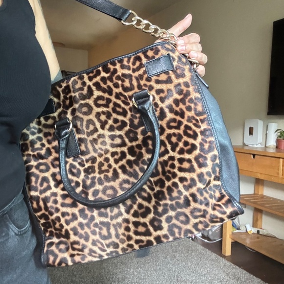 Unique Michael Kors Leopard Print Pony hair tote/shoulder bag - Picture 9 of 11